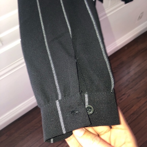 L’Atiste Bali Black Top (wrap) - Picture 3 of 5